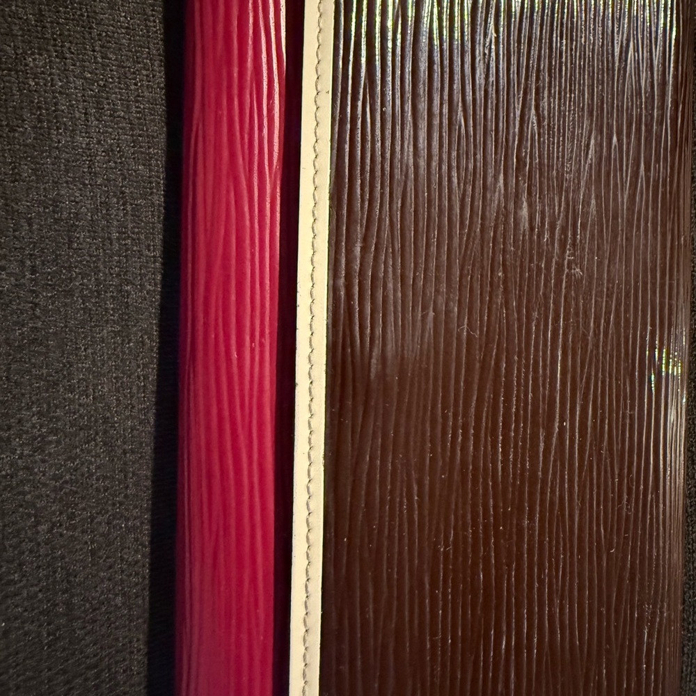 Louis Vuitton Electric Epi Flore Wallet - Picture 3 of 9